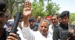 Case against Mulayam for creating ruckus during repoll